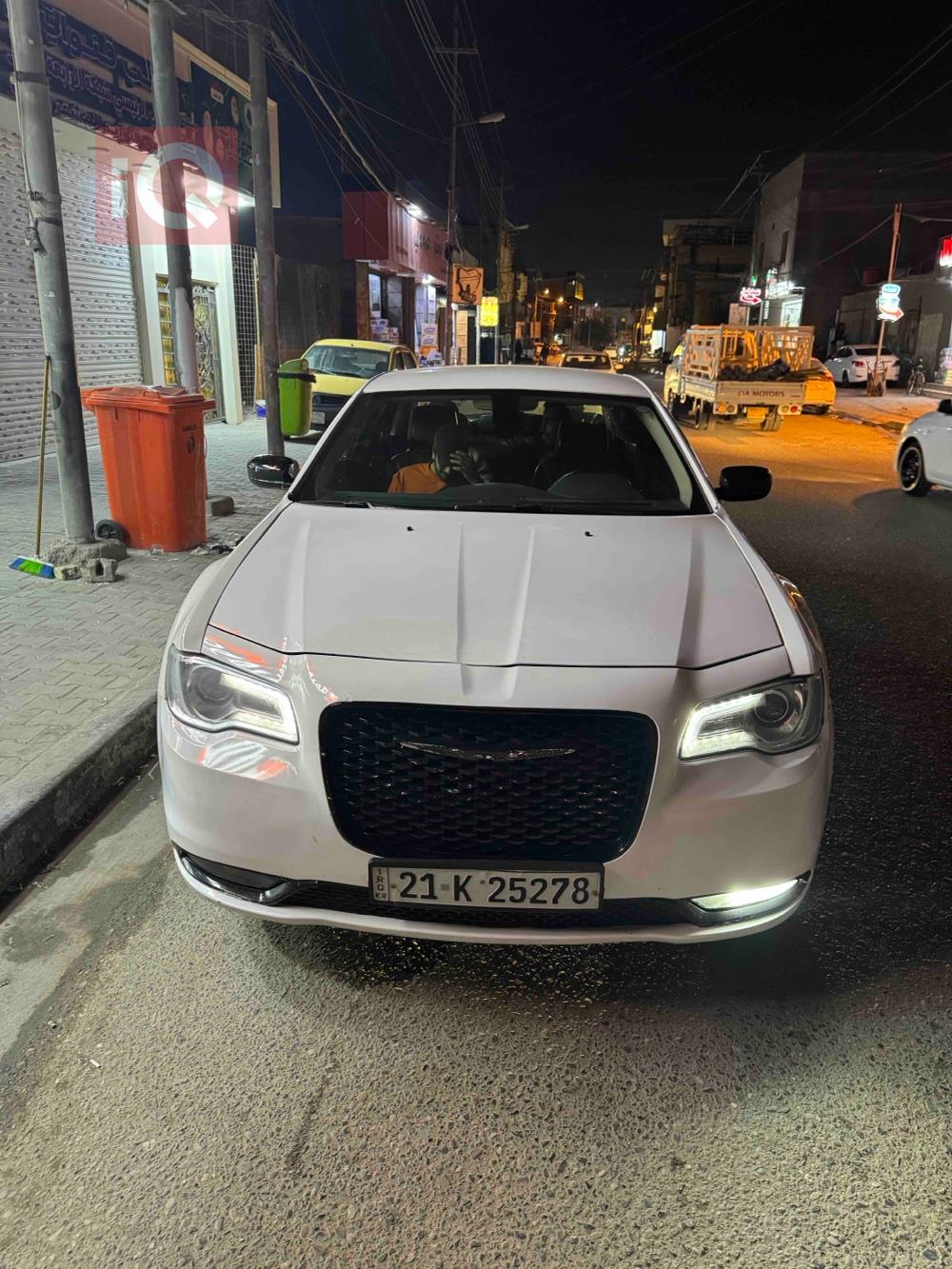 كرايسلر 300